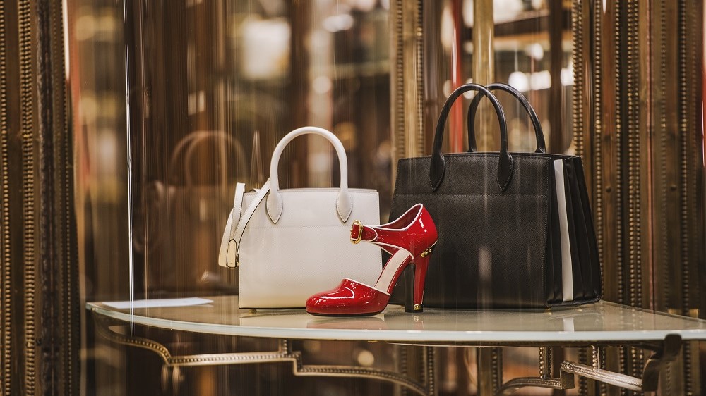China's appetite for international luxury brands presents tremendous  opportunities • Melchers China